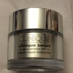 Clinique smart SPF 15 moisturizer